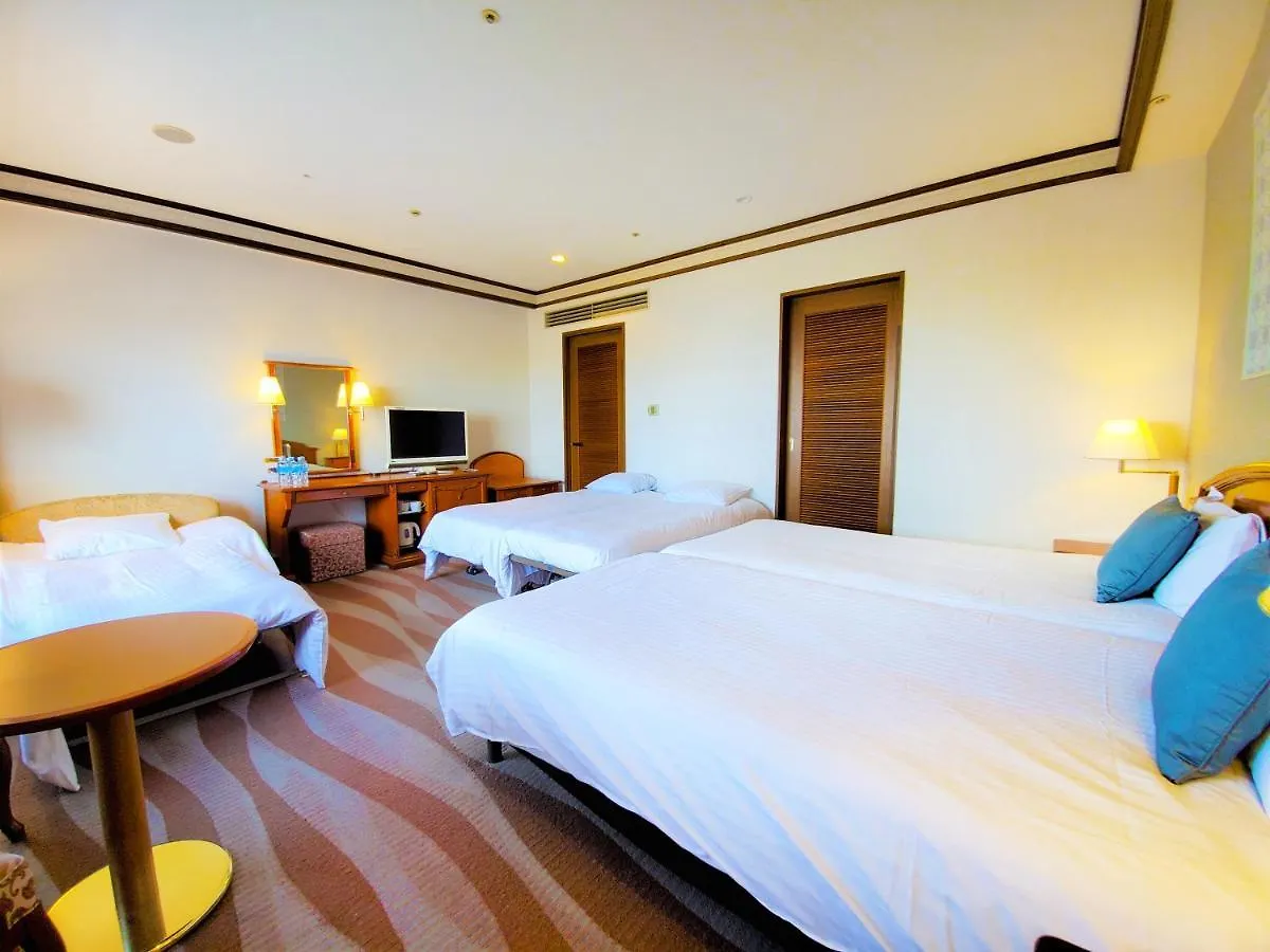 Hotel Plaza Kobe 4*,  Japan